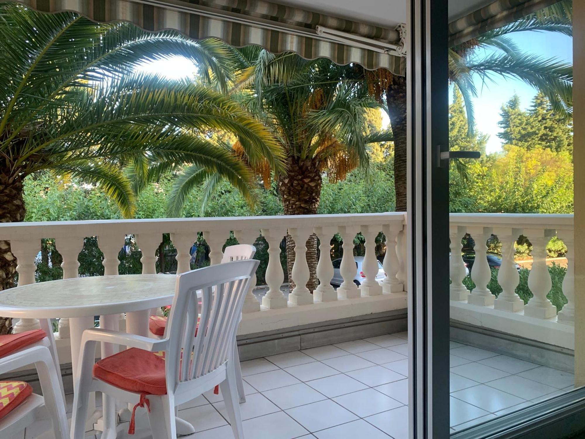 Le Tropical Apartment Frejus Ngoại thất bức ảnh